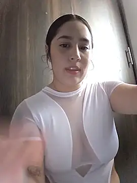Snapshot of aisha_duque_ chatting on 07-12-26, 10:23 aisha duque online show from 07-12-26, 10:23