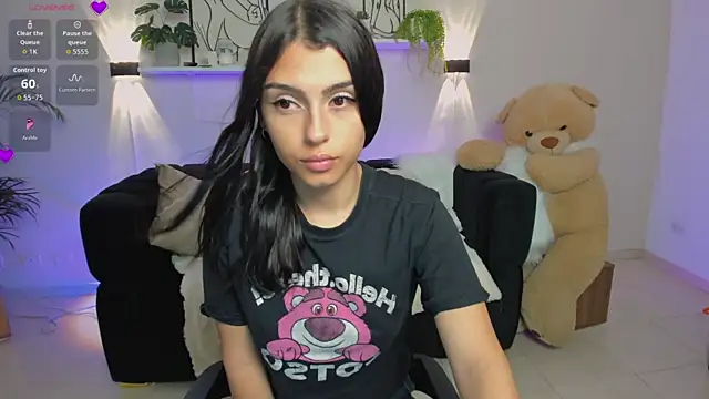 Snapshot of Susy_Doll1 chatting on 07-04-26, 02:23 Susy Doll1 online show from 07-04-26, 02:23