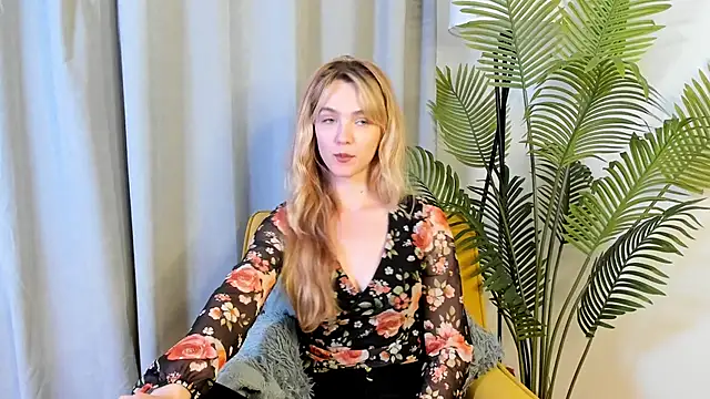 MarielRoloson online show from 06-15-26, 05:15