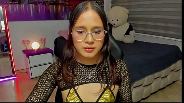 Snapshot of kumikoxxx chatting on 07-11-26, 10:44 kumikoxxx online show from 07-11-26, 10:44