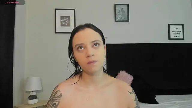 Sara B online show from 07-24-26, 06:28