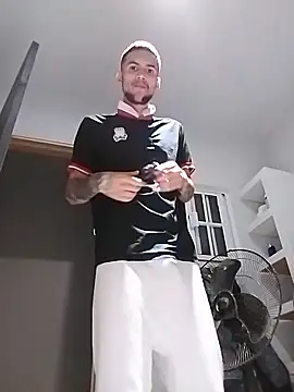 Xxxruben123 online show from 06-19-26, 03:22