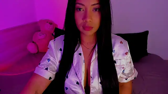 NicolePasqualott online show from 11-30-25, 06:01