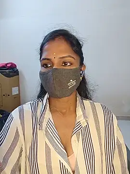 Snapshot of YALINITWO7_TAMIL chatting on 06-20-26, 05:27 YALINITWO7 TAMIL online show from 06-20-26, 05:27
