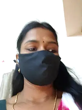 Snapshot of YALINITWO7_TAMIL chatting on 07-14-26, 01:17 YALINITWO7 TAMIL online show from 07-14-26, 01:17