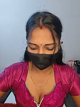 Snapshot of YALINITWO7_TAMIL chatting on 07-16-26, 05:13 YALINITWO7 TAMIL online show from 07-16-26, 05:13