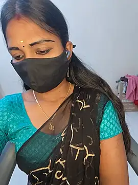 Snapshot of YALINITWO7_TAMIL chatting on 07-30-26, 09:19 YALINITWO7 TAMIL online show from 07-30-26, 09:19