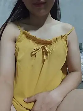 Snapshot of camri-zz chatting on 07-04-26, 02:56 camri-zz online show from 07-04-26, 02:56