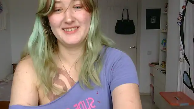 Snapshot of yourcherry3 chatting on 06-16-26, 08:17 yourcherry3 online show from 06-16-26, 08:17