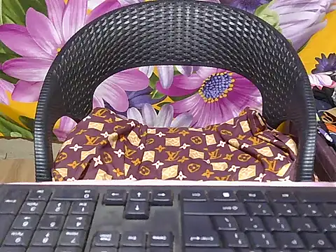 Tasty fussy online show from 07-20-26, 10:39