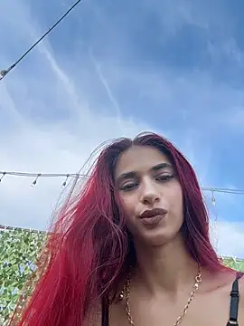 VixenRosse online show from 07-19-26, 05:11