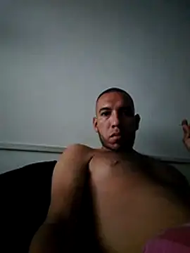Yankeone551 online show from 06-15-26, 01:57