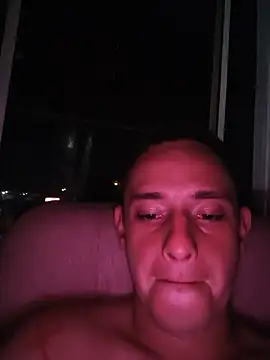 Snapshot of DANTECROS chatting on 06-19-26, 03:55 DANTECROS online show from 06-19-26, 03:55
