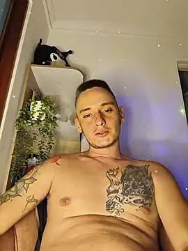 Snapshot of DANTECROS chatting on 07-06-26, 01:46 DANTECROS online show from 07-06-26, 01:46