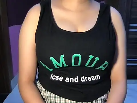Diamond Girl147 online show from 06-24-26, 12:37