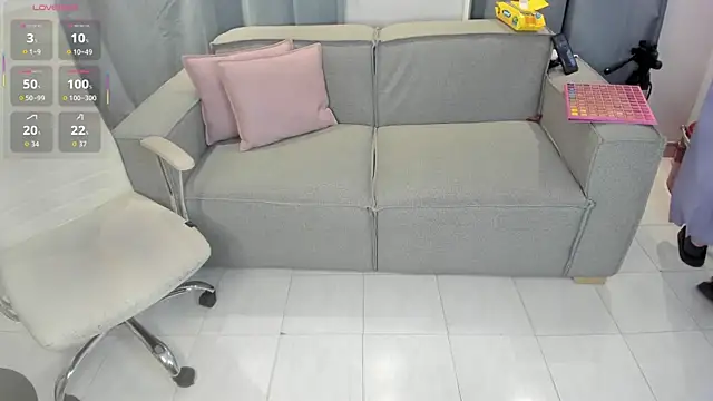 Snapshot of Nayla_Luxe chatting on 07-09-26, 11:58 Nayla Luxe online show from 07-09-26, 11:58