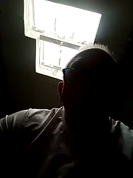 Snapshot of Ficon chatting on 06-16-26, 05:37 Ficon online show from 06-16-26, 05:37