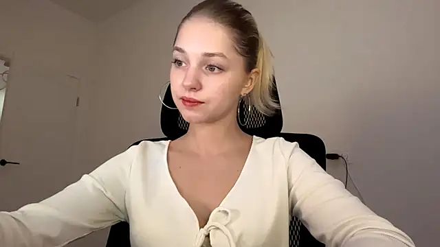 EveryoneEve online show from 07-29-26, 08:01