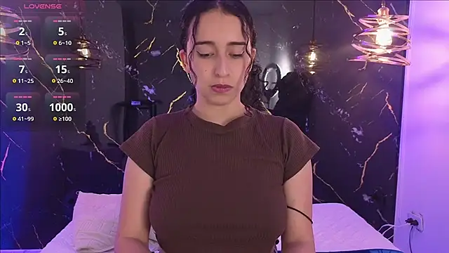 ZoeBlissX online show from 07-18-26, 11:47