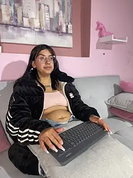 GabyLopez Pink online show from 07-02-26, 04:51