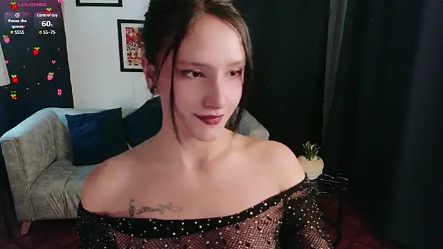 Snapshot of Natasha-secret chatting on 06-27-26, 05:18 Natasha-secret online show from 06-27-26, 05:18