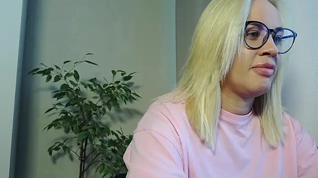 MariaTravel online show from 07-20-26, 01:46