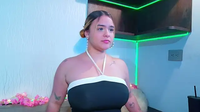 Lissa monroe online show from 06-27-26, 03:28