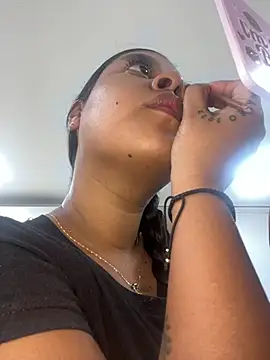 KarinaOficiaLL  online show from 07-27-26, 02:13