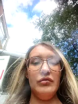 karla-giraldo1 online show from 07-25-26, 07:55