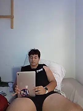 CarmeloXxLe online show from 06-17-26, 10:32