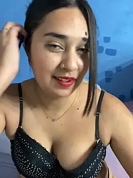 Snapshot of zara344 chatting on 07-25-26, 05:49 zara344 online show from 07-25-26, 05:49