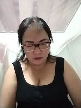Naaya8109 online show from 07-11-26, 01:52
