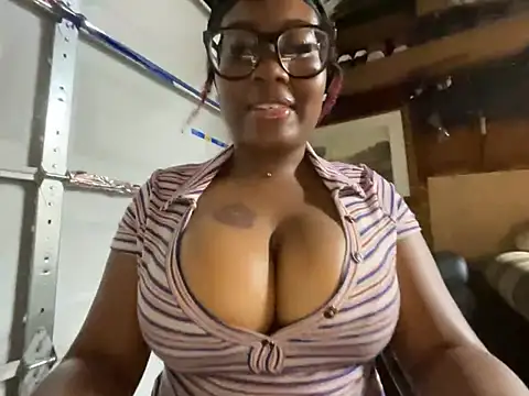 bighettobooty online show from 07-23-26, 06:22