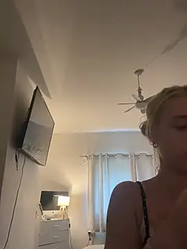 Mialovexox online show from 07-01-26, 06:40