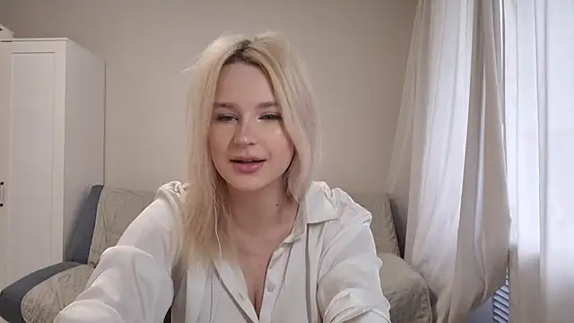 BloomMoon online show from 06-23-26, 11:19