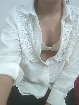 sushmita0 online show from 06-23-26, 01:42