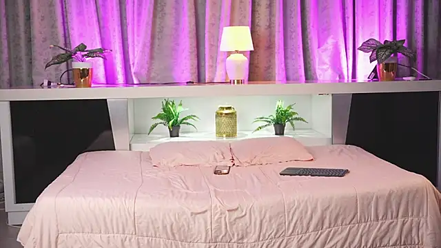 Alittlepieceofheaven online show from 06-23-26, 02:48