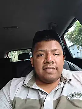 miguel990106 online show from 06-18-26, 11:20