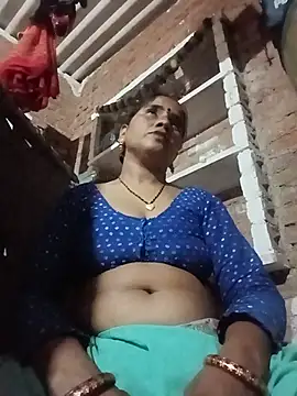 Snapshot of Hot_shiri chatting on 07-13-26, 03:59 Hot shiri online show from 07-13-26, 03:59