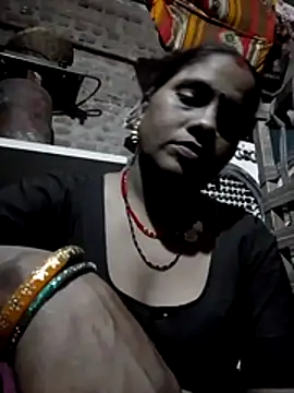 Snapshot of Hot_shiri chatting on 08-01-26, 04:39 Hot shiri online show from 08-01-26, 04:39