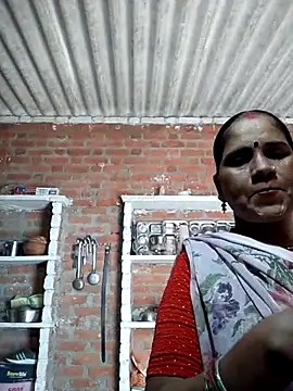 Snapshot of Hot_shiri chatting on 08-03-26, 06:12 Hot shiri online show from 08-03-26, 06:12