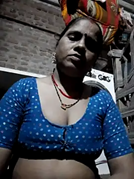 Snapshot of Hot_shiri chatting on 08-05-26, 08:11 Hot shiri online show from 08-05-26, 08:11