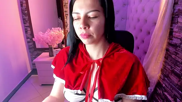 Snapshot of Chloe_Crysstal chatting on 07-16-26, 11:38 Chloe Crysstal online show from 07-16-26, 11:38