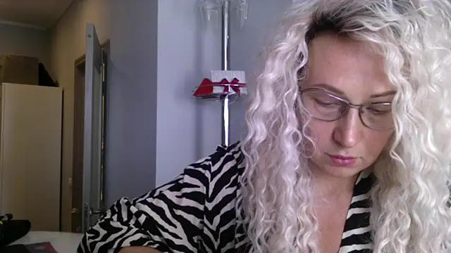 Snapshot of Solenyavo chatting on 08-08-26, 10:06 Solenyavo online show from 08-08-26, 10:06
