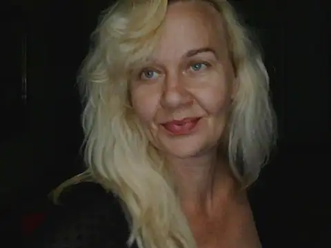 Ravelynni online show from 07-25-26, 02:25