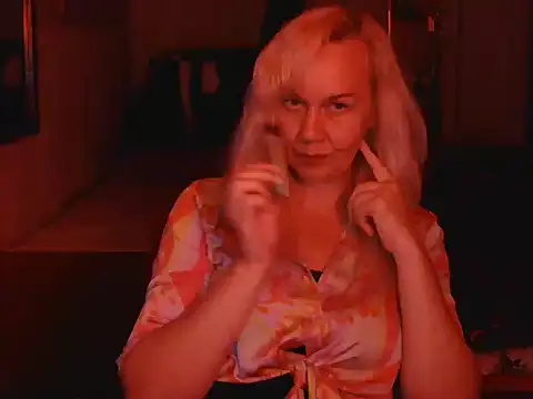 Ravelynni online show from 07-29-26, 04:27