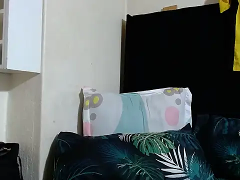 creamyslender23 online show from 07-14-26, 08:58