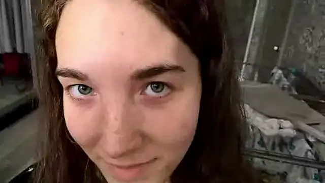 Snapshot of LosaBrand chatting on 06-21-26, 10:51 LosaBrand online show from 06-21-26, 10:51