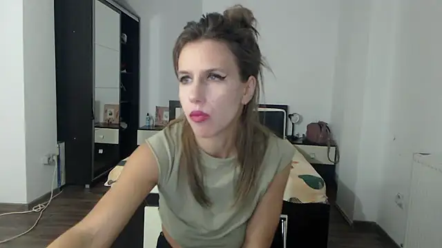 DedeSibel online show from 01-24-25, 05:42