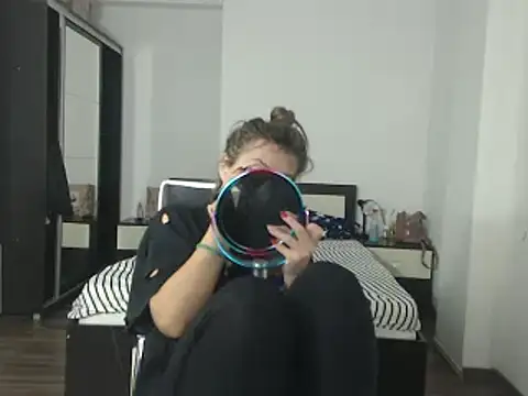 DedeSibel online show from 01-28-25, 10:45